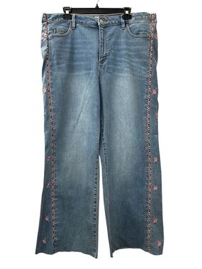 NWT Tribal Jeans Embroidered Wide Leg Denim Women’s Size 16